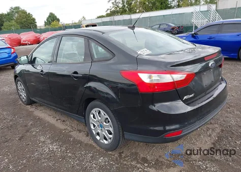 2012 Ford Focus Se z USA, uszkodzony, nr VIN 1FAHP3F24CL170072
